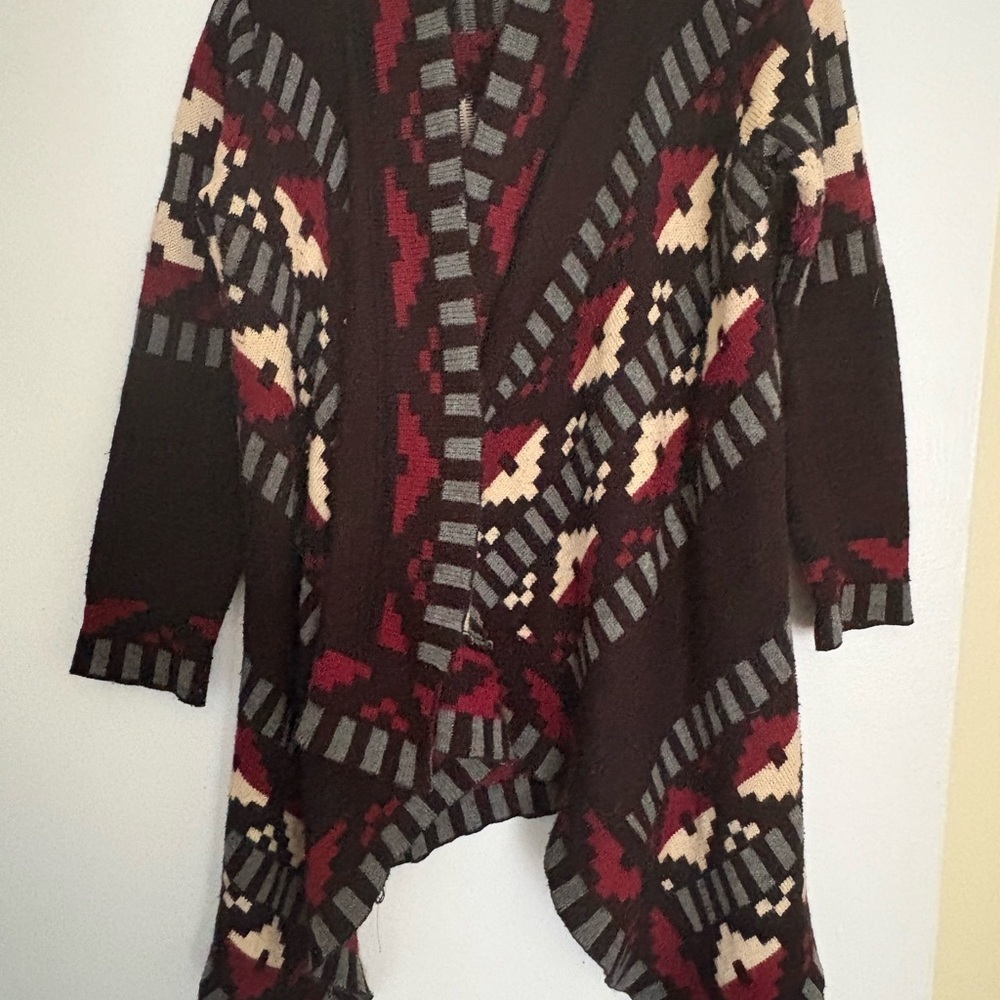 Stylish Women's Patterned Cardigan - Burgundy and Cream